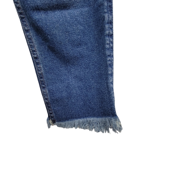 Hollister Distressed High-Rise Mom Jean With Raw Hem Size 0R - Picture 4 of 11